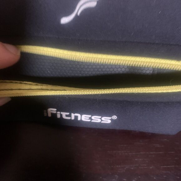 iFitness Adjustable Running Accessory Athletic Belt - Picture 3 of 3